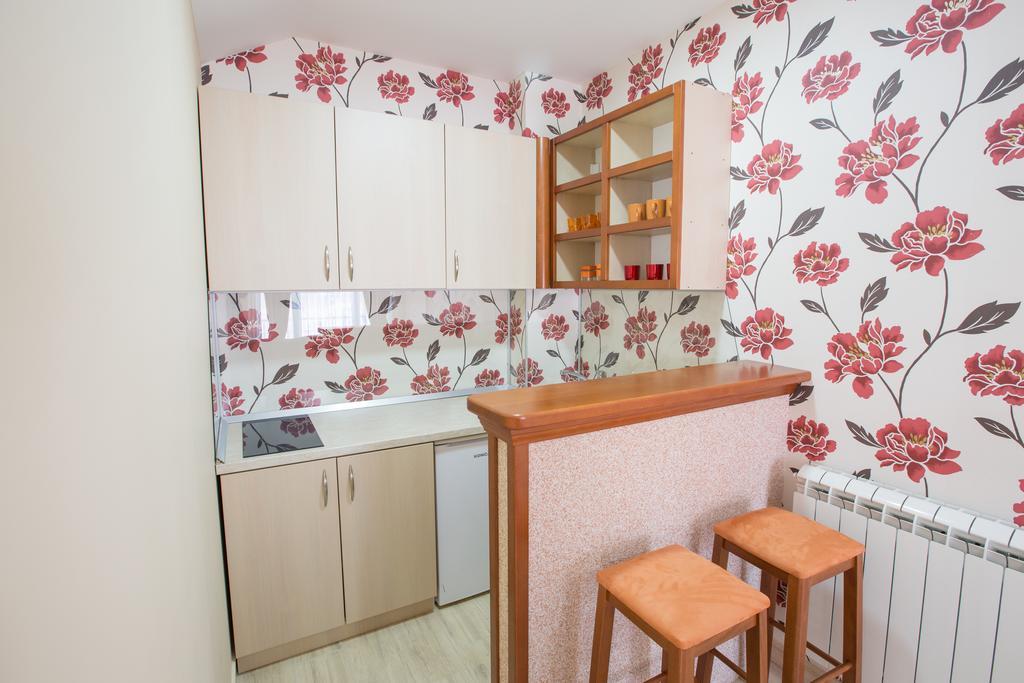 Apartmani Mg Niksic ภายนอก รูปภาพ